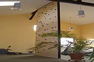 Bild 3: Fitnesscenter Kletterwand
